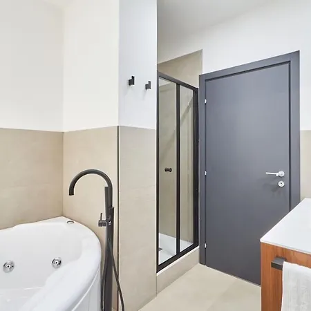 Easylife - Luxury Design With Jacuzzi * Milano